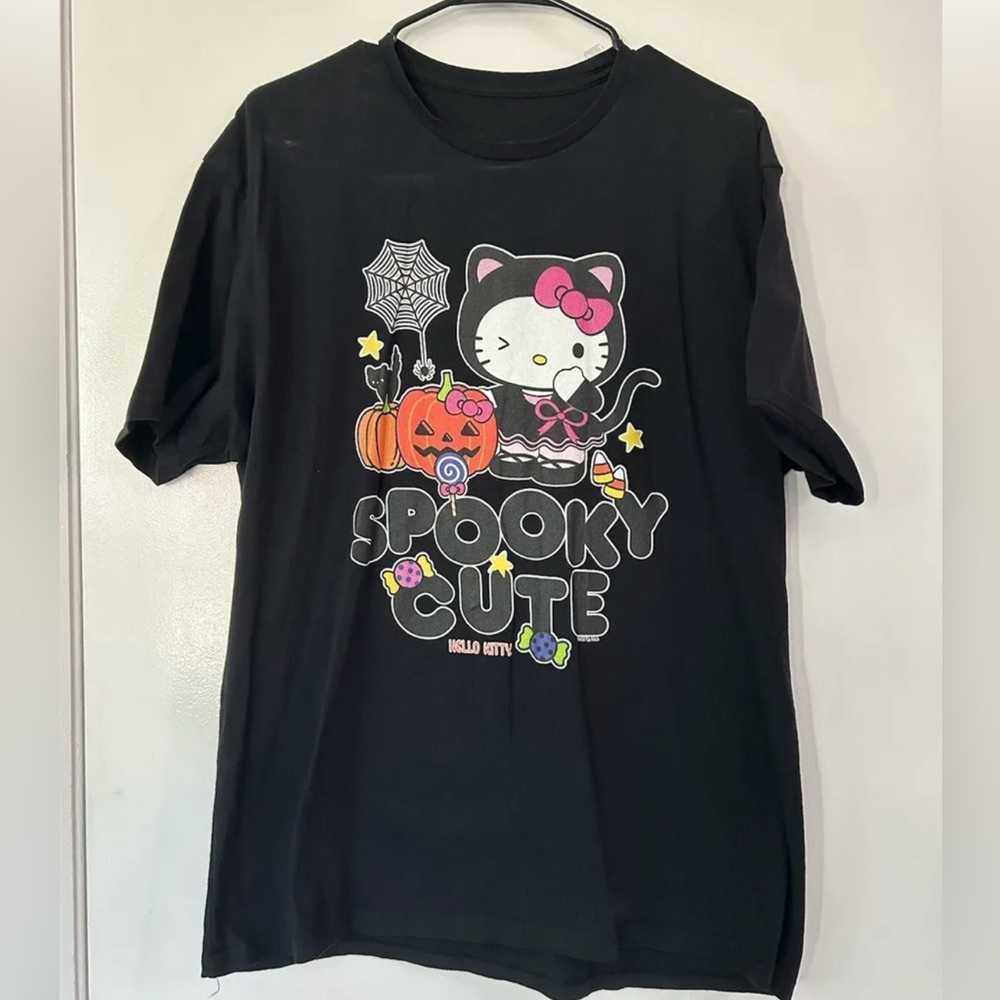 Hello Kitty Spooky Cute T-Shirt Unisex Large